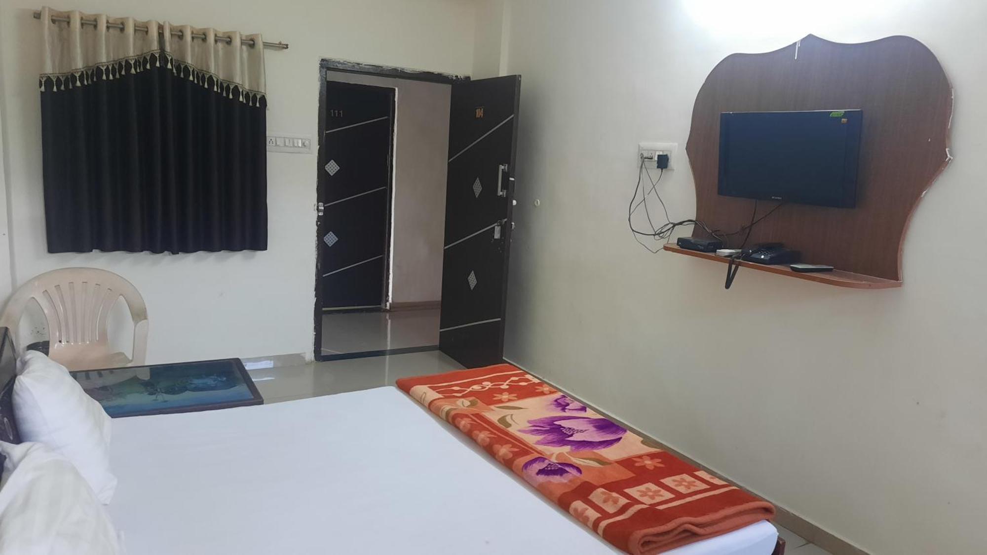 Hotel Rajtilak Guest House Vadali Exterior foto